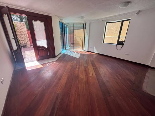 Casa de 4 habitaciones en arriendo en El Condado