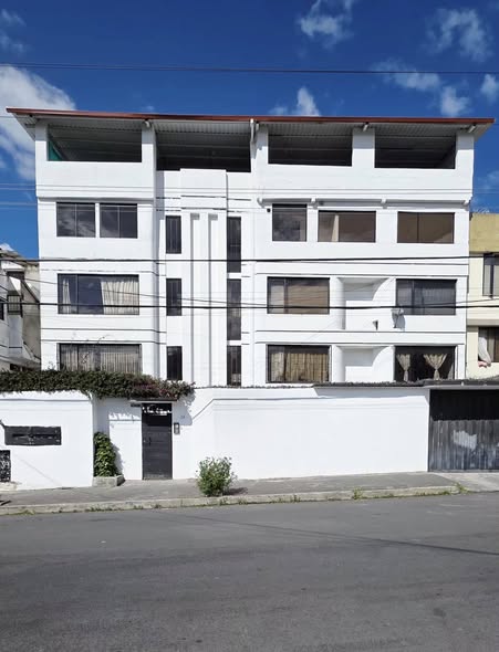 Departamento de 2 habitaciones al norte de Quito