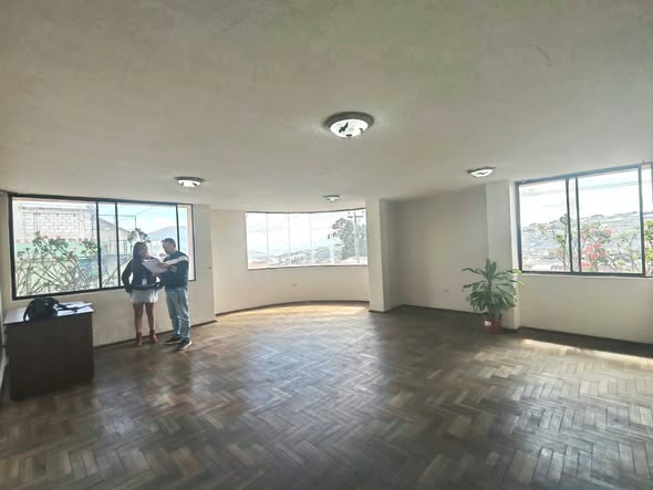 Departamento en arriendo en Cotocollao — foto 2 de 5