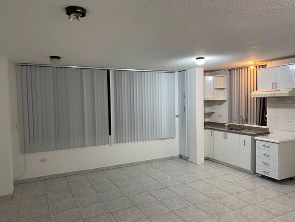 Departamento de 3 dormitorios en La Granja, Tumbaco — foto 2 de 4