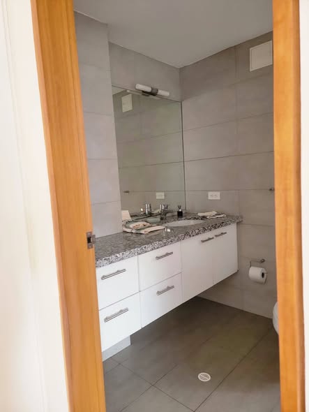 Departamento amoblado de 96 m² en Gonzalo Suárez — foto 2 de 5