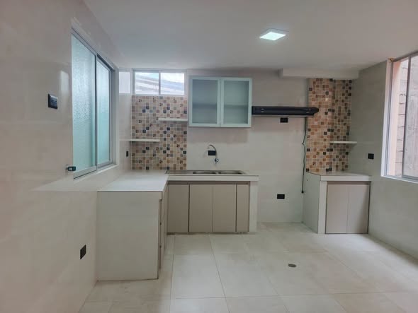 Departamento de 3 habitaciones en Carcelén