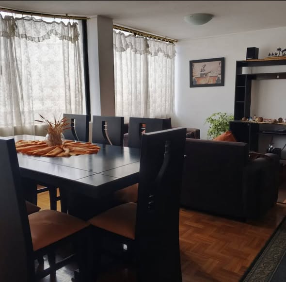 Departamento de 3 habitaciones en arriendo en El Inca — foto 4 de 5