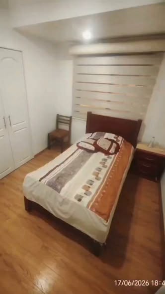 Departamento amoblado de tres dormitorios en 6 de Diciembre