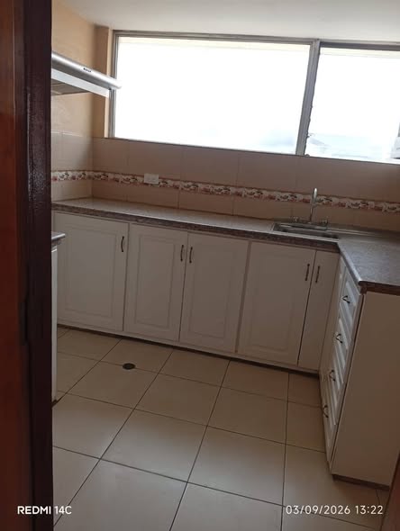 Departamento de 2 dormitorios en arriendo en Gaspar de Villarroel y 6 de Diciembre — foto 3 de 5