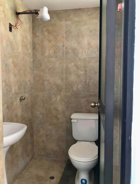 Habitación en arriendo cerca de Solca y La Kennedy — foto 4 de 4