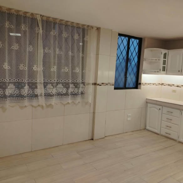 Departamento de dos dormitorios en arriendo en La Floresta — foto 2 de 5
