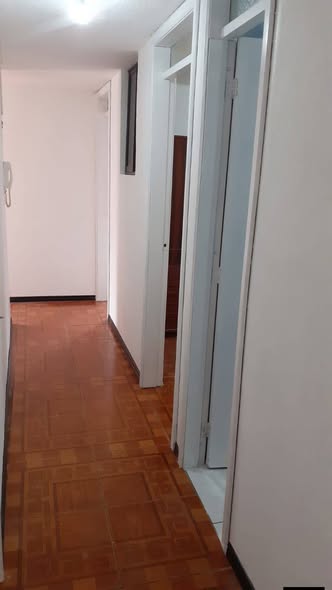Departamento de tres dormitorios en arriendo, Prados del Condado — foto 3 de 5