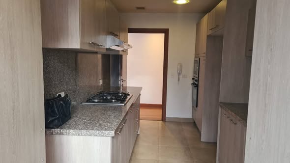Departamento de 3 habitaciones en arriendo frente al colegio Benalcázar — foto 2 de 5