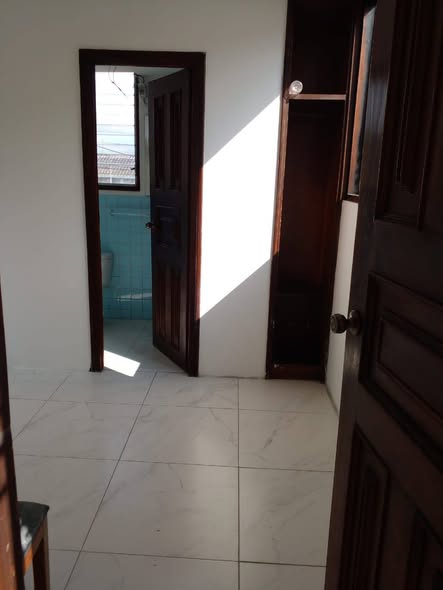 Suite independiente para una persona en Kennedy — foto 2 de 2