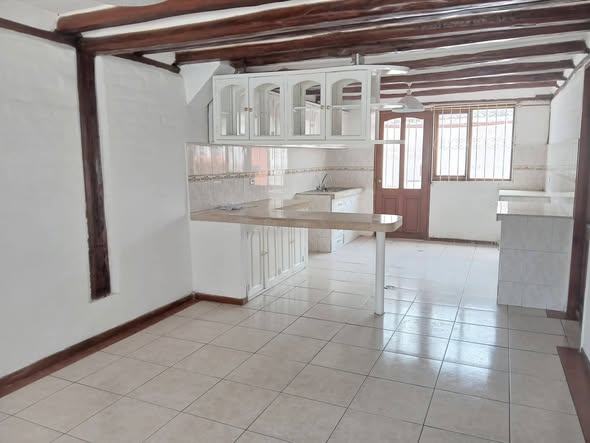 Casa de 3 dormitorios en conjunto Terracota, Sangolquí — foto 2 de 5