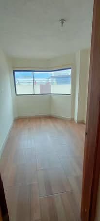 Departamento de 2 dormitorios en arriendo en Tumbaco Centro — foto 3 de 5