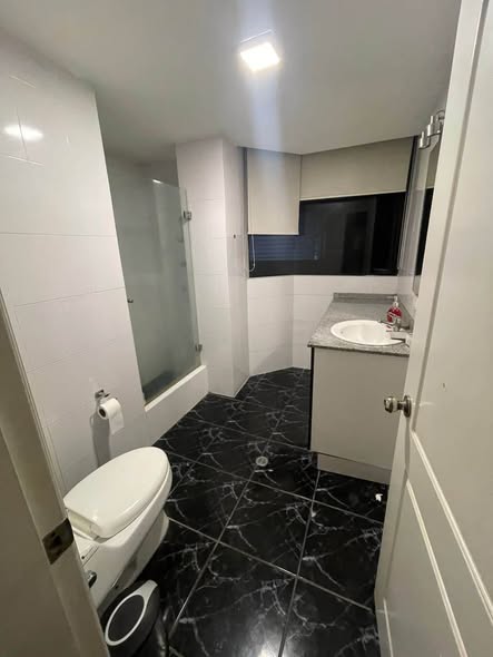 Habitación cerca de la UDLA, Granados — foto 2 de 3