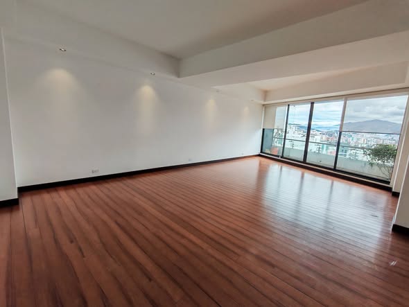 Departamento de 3 dormitorios en arriendo en Bellavista, La Carolina — foto 4 de 5