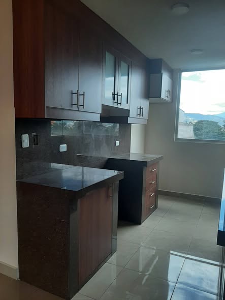 Departamento de dos dormitorios en arriendo en Tumbaco — foto 5 de 5