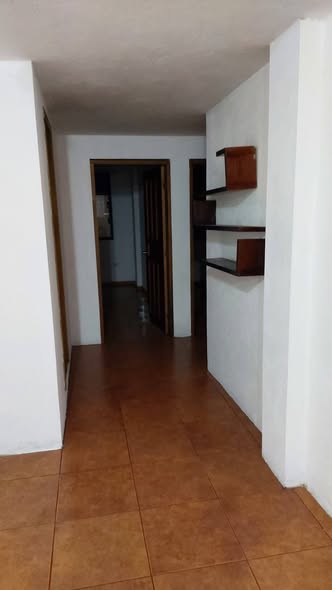 Departamento de 3 dormitorios en San Juan de Cumbayá — foto 3 de 5