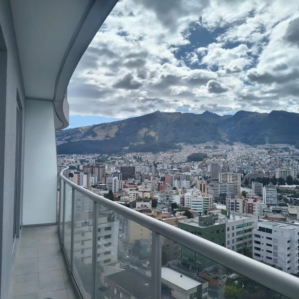 Suite en renta en el edificio YOO, González Suárez — foto 3 de 5