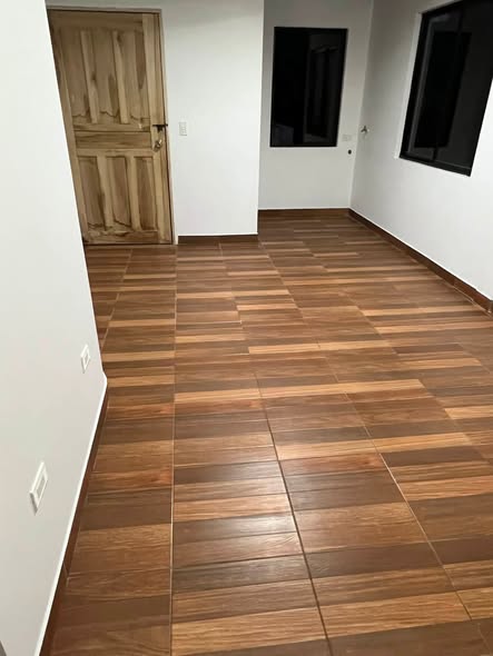 Departamento de 3 dormitorios en arriendo en Tumbaco — foto 4 de 5
