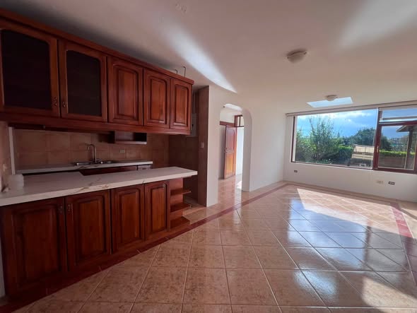 Departamento de 80 m² en conjunto privado en Cumbayá — foto 4 de 5
