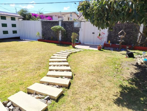Casa de 4 dormitorios en Capelo, Valle de los Chillos — foto 3 de 5