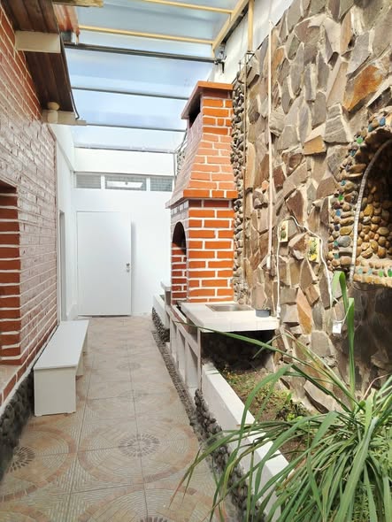 Casa de 4 dormitorios en Capelo, Valle de los Chillos — foto 4 de 5