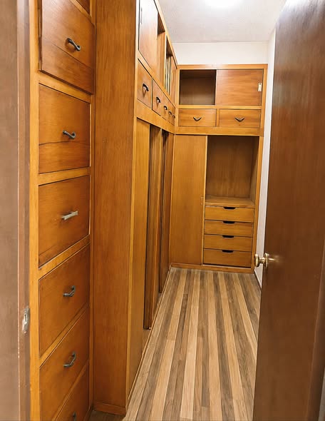 Espacio independiente con baño privado en Real Audiencia — foto 4 de 5