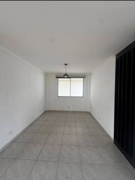 Casa en arriendo en el sector de Tumbaco — foto 4 de 5