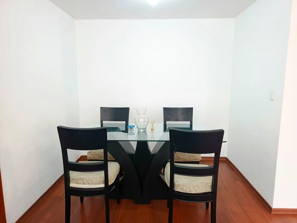 Suite amoblada de 55 m² en Rumipamba — foto 2 de 5
