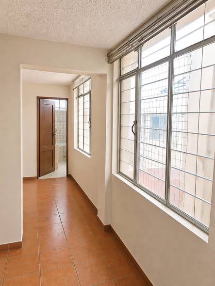 Espacio independiente con baño privado en Real Audiencia — foto 5 de 5